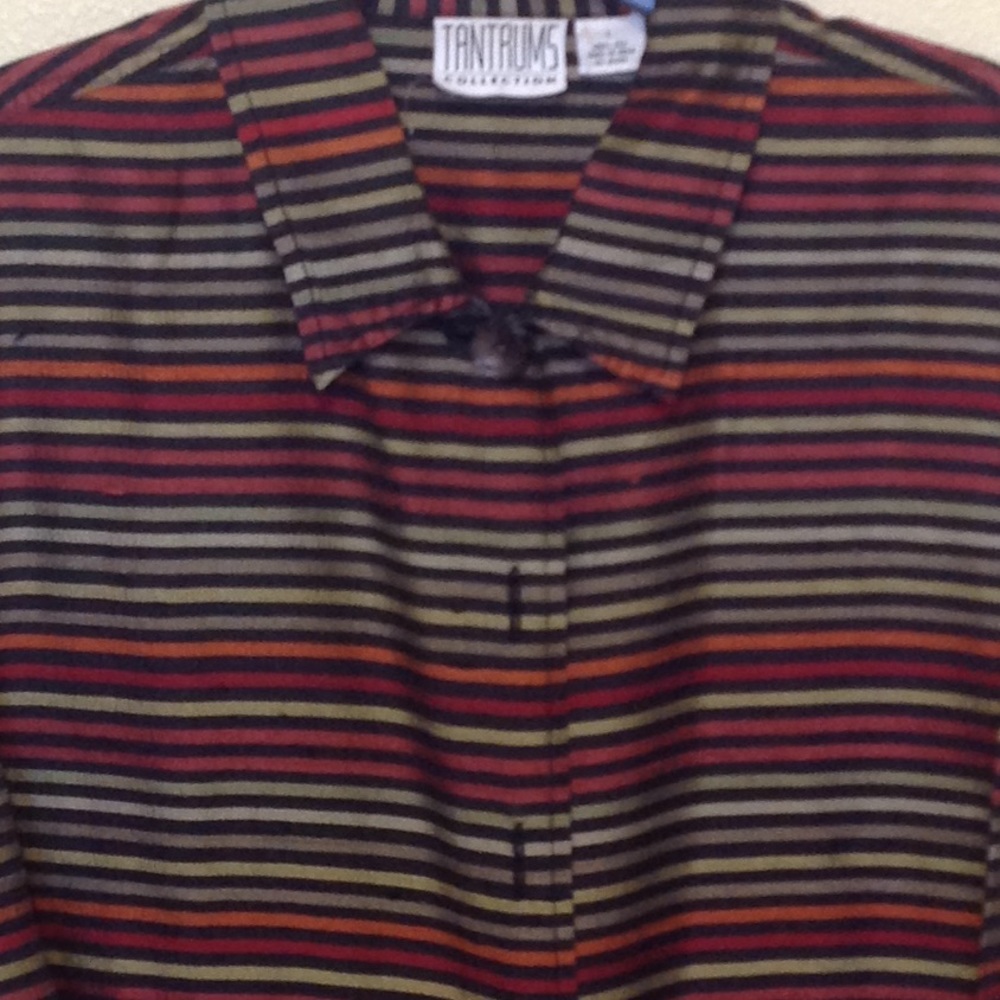 Short jacket - Picture 2 of 2